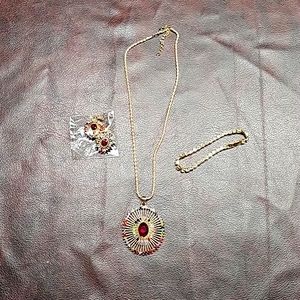 NWT - Fancy Costume Jewelry Set